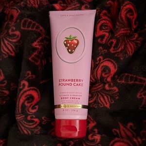 Bath & Body Works Strawberry Pound Cake Body Cream - Pink and Red